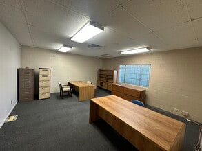 14408 E Whittier Blvd, Whittier, CA à louer Photo intérieure- Image 1 de 4