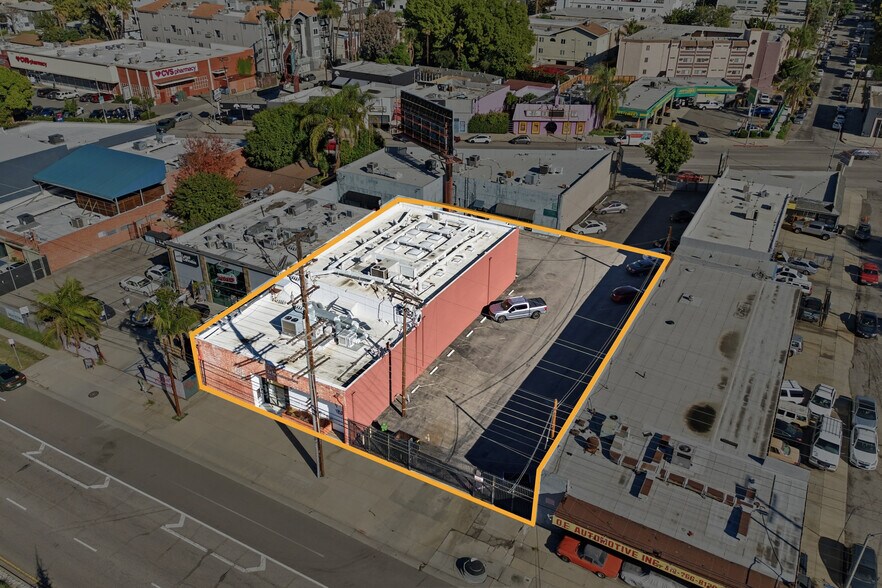 4716 Vineland Ave, North Hollywood, CA à louer - Photo du bâtiment - Image 2 de 34