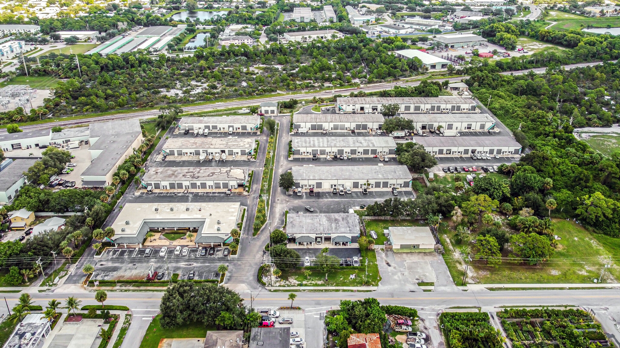 895 NE Dixie Hwy, Jensen Beach, FL for lease Primary Photo- Image 1 of 22