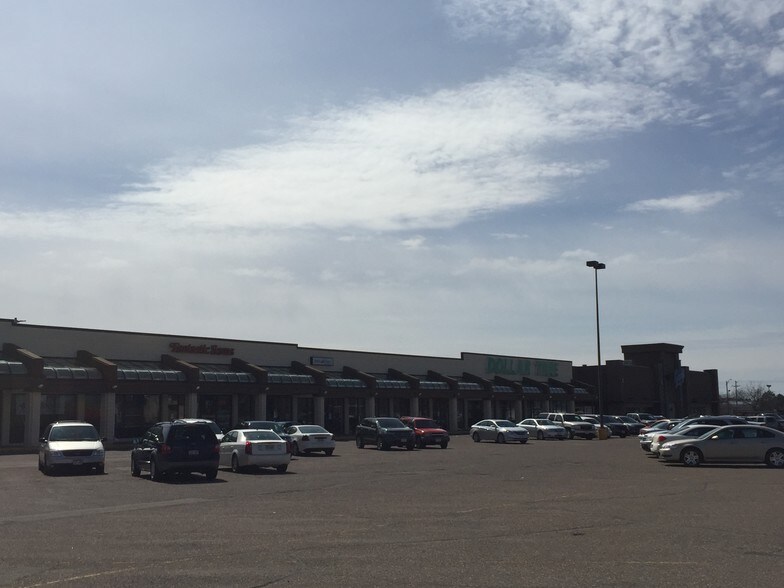 339-409 E Prairie View Rd, Chippewa Falls, WI à louer - Photo du bâtiment - Image 3 de 3