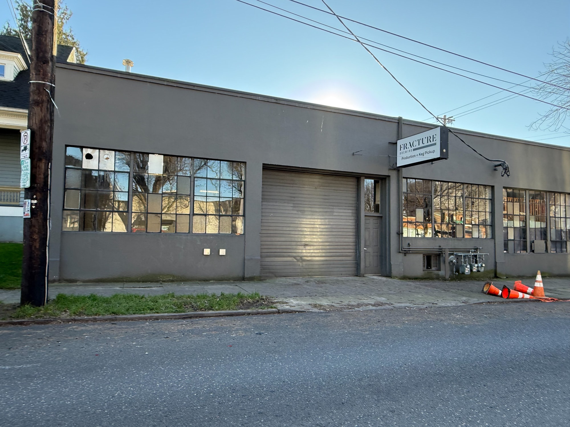 18 NE 7th Ave, Portland, OR for lease Primary Photo- Image 1 of 5