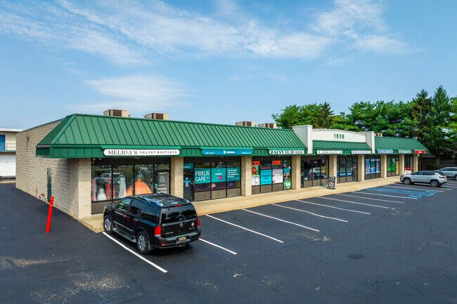 Plus de détails pour 1656 Fifth Ave, Bay Shore, NY - Bureau/Commerce de détail à louer