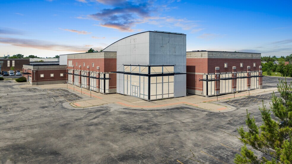 2015 N Rand Rd, Palatine, IL à vendre - Photo du bâtiment - Image 1 de 19