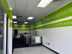 10005-10101 Fremont Pike, Perrysburg, OH for lease Interior Photo- Image 2 of 14