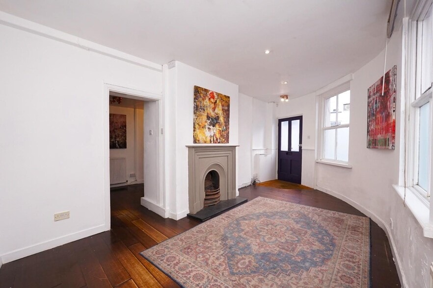 16-18 Fountain St, Ulverston à vendre - Photo du bâtiment - Image 2 de 13