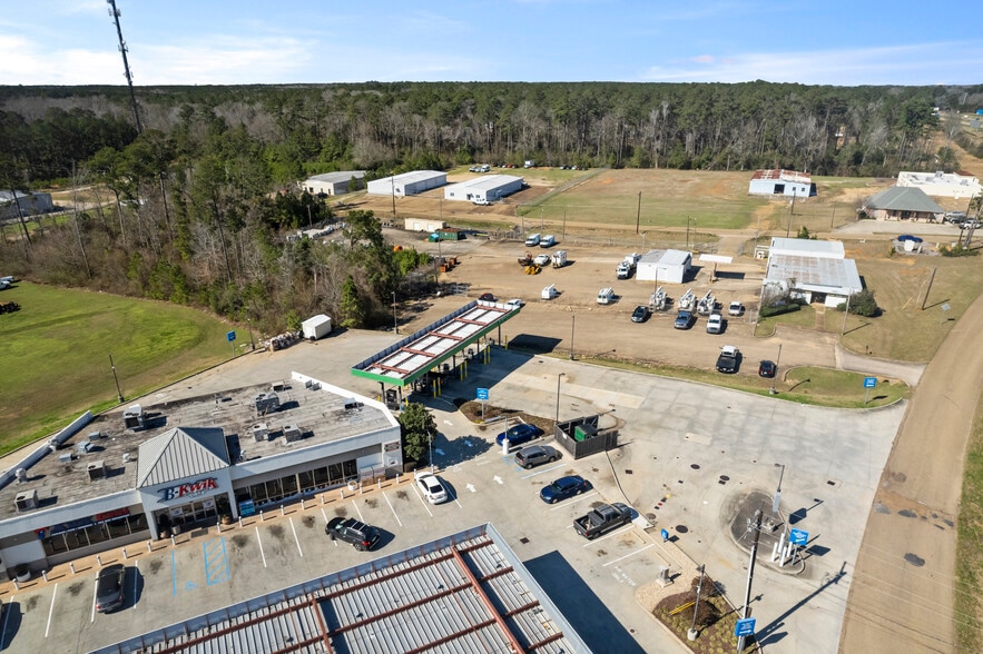 1410 Apache Dr, Mccomb, MS for sale - Building Photo - Image 3 of 26