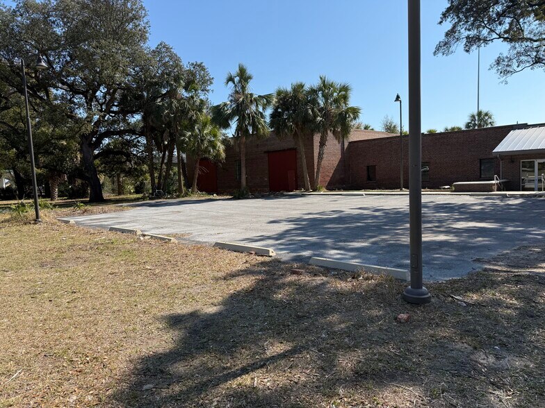 119 Gregory St, Pensacola, FL à louer - Photo du bâtiment - Image 3 de 6
