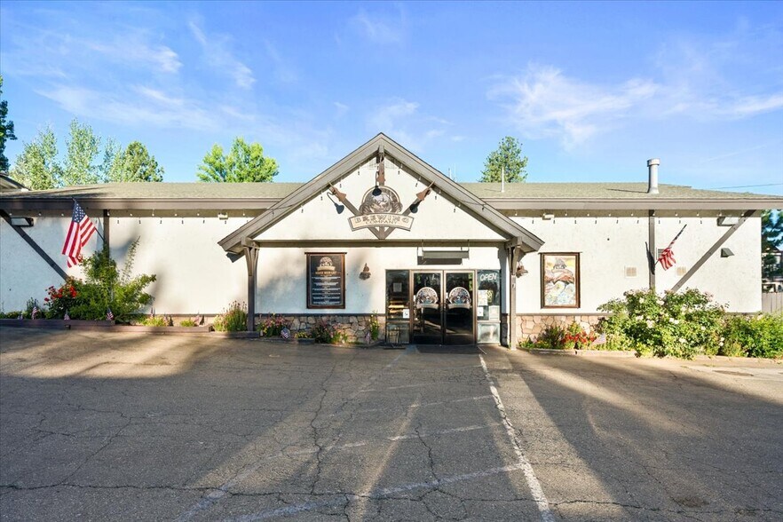 40827 Stone Rd, Big Bear Lake, CA à vendre - Photo du bâtiment - Image 2 de 23