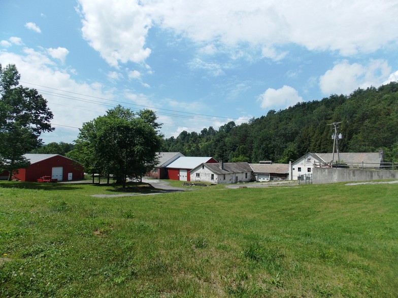 2585-2589 VT Route 153, West Pawlet, VT for sale - Building Photo - Image 1 of 1