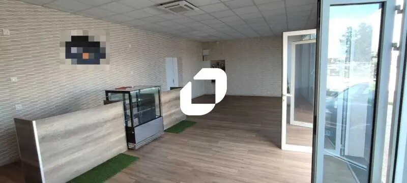 Retail in Pessac for lease - Interior Photo - Image 3 of 5