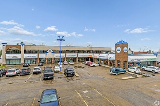 Plus de détails pour 9303 34th Ave NW, Edmonton, AB - Commerce de détail à vendre
