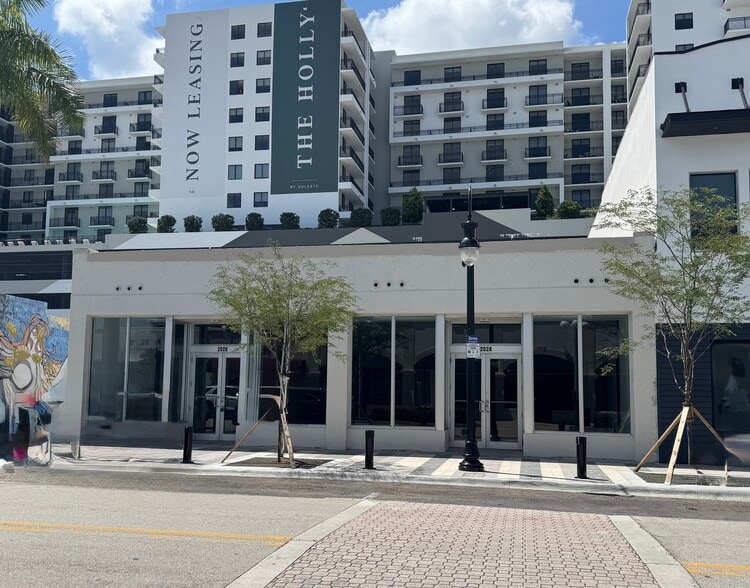 2020 Harrison St, Hollywood, FL à louer - Photo du bâtiment - Image 2 de 9