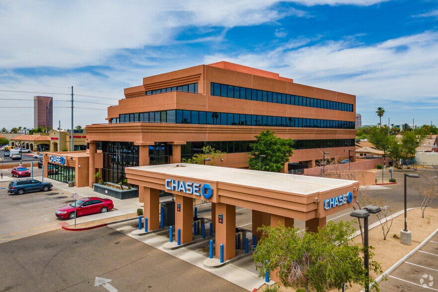 1601 N 7th St, Phoenix, AZ à vendre - Photo du bâtiment - Image 2 de 12