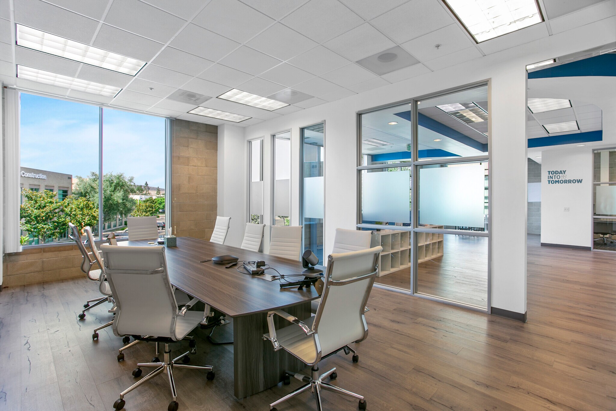 8935 Research Dr, Irvine, CA à vendre Photo intérieure- Image 1 de 1