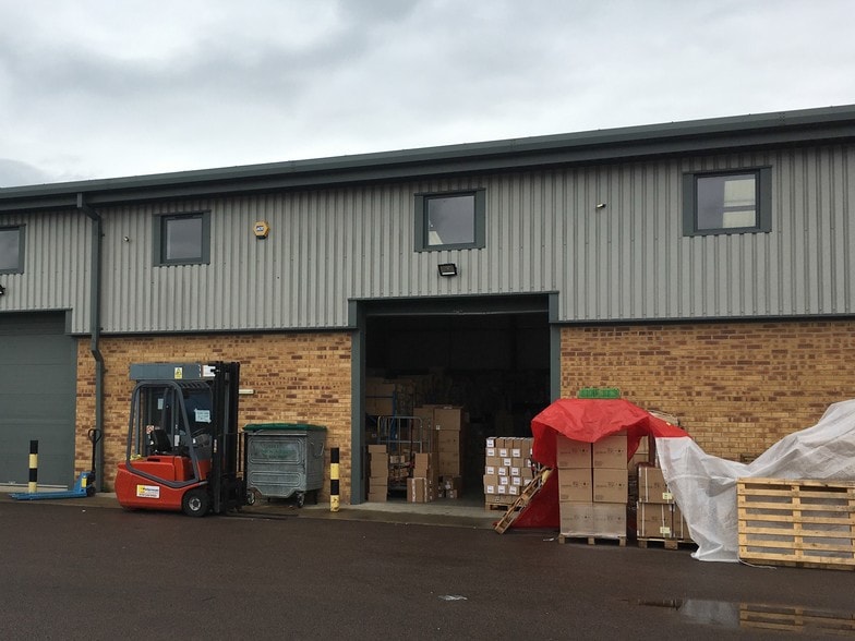 6C Westfields Thorpe Rd, Sheffield for lease - Building Photo - Image 3 of 6