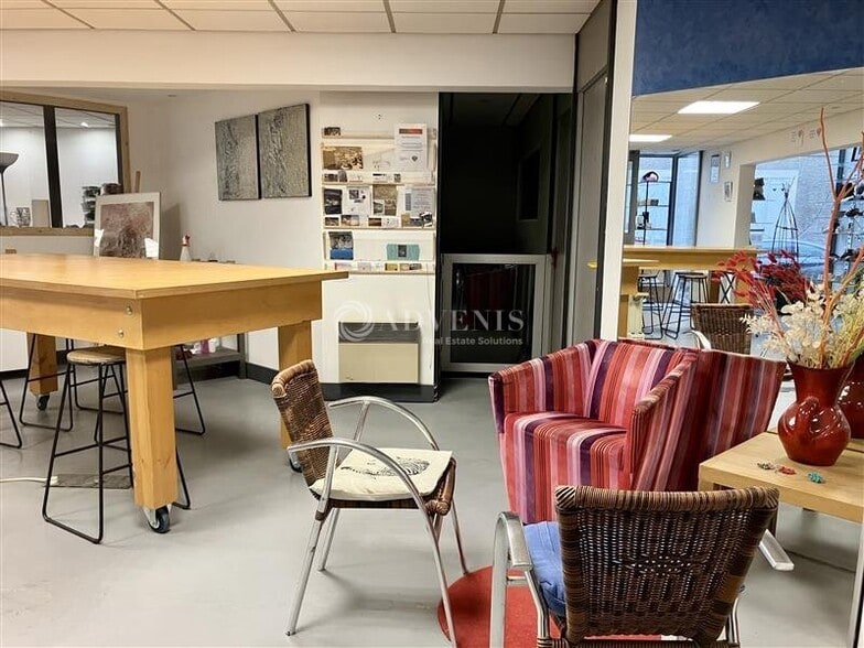 Rue Moyenne, Bourges for sale - Interior Photo - Image 2 of 6