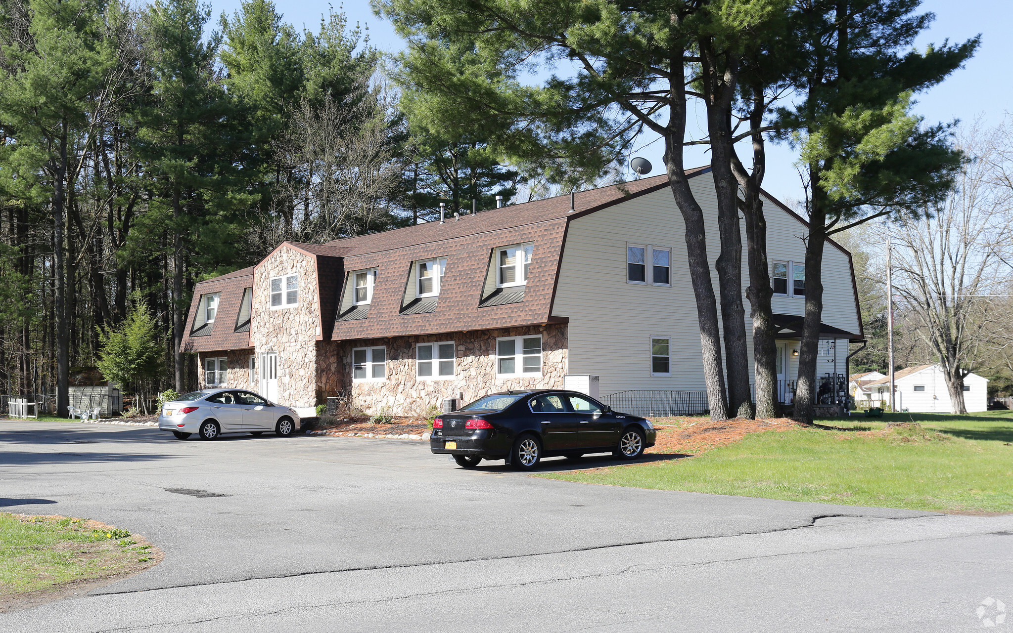 3356 Carman Rd, Schenectady, NY for sale Primary Photo- Image 1 of 1