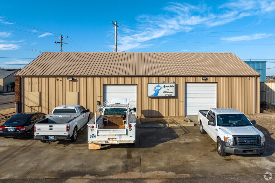 1211 SE 29th St, Oklahoma City, OK for sale - Building Photo - Image 2 of 13