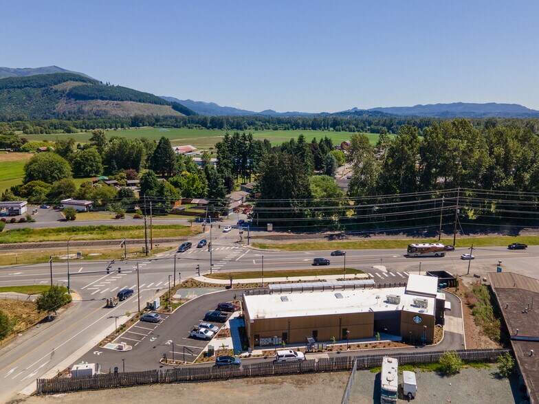 1102 State Rte 20, Sedro-Woolley, WA à louer - Photo du bâtiment - Image 3 de 27