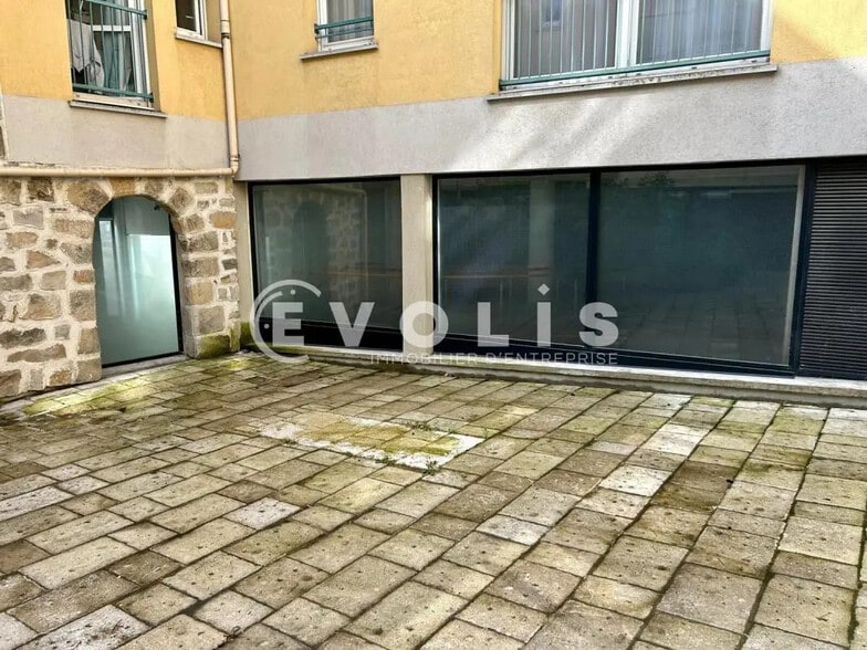 Retail in Palaiseau for lease - Interior Photo - Image 3 of 9