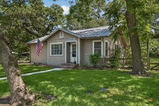 More details for 115 Oak Park Dr, Boerne, TX - Office for Sale