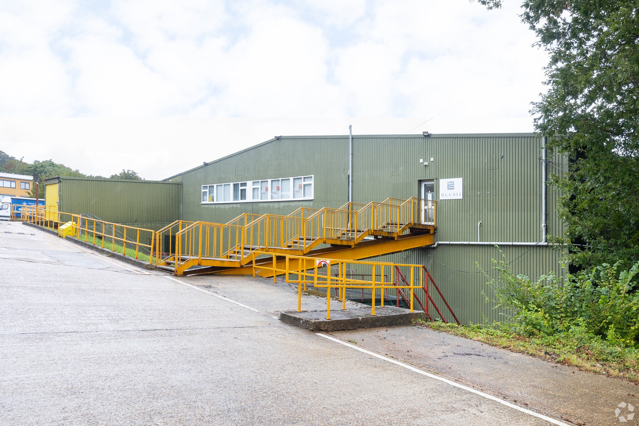 Brook Way, Hastings for lease Primary Photo- Image 1 of 3