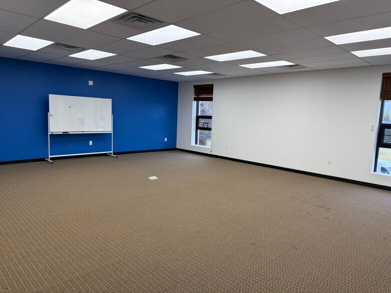 4 York Ave, West Caldwell, NJ à louer - Plan d’étage - Image 3 de 8
