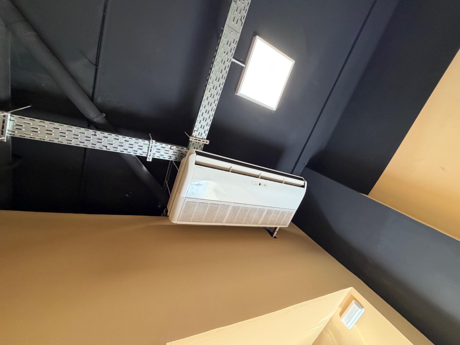 Retail in Sabadell, Barcelona for lease Interior Photo- Image 1 of 29