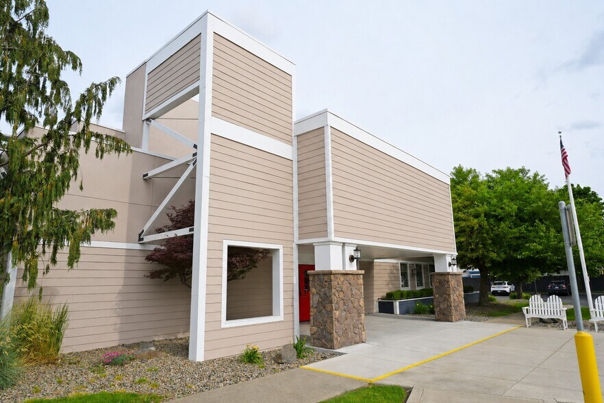 905 N 1st St, Yakima, WA à vendre - Photo du bâtiment - Image 3 de 21