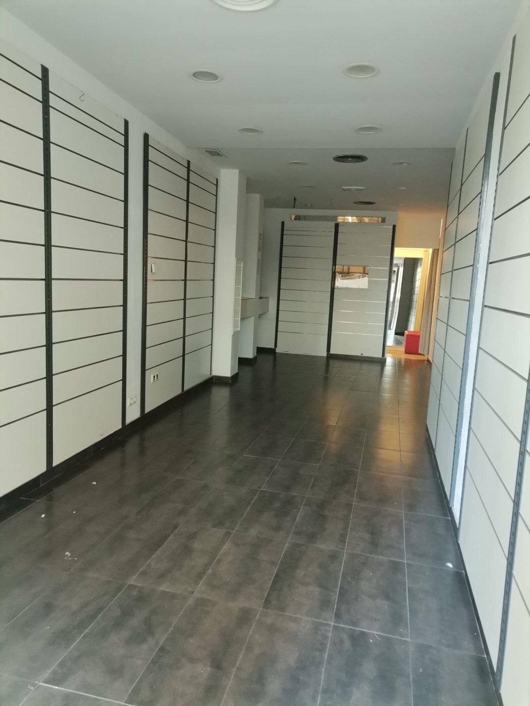 Retail in Córdoba, Córdoba for lease Interior Photo- Image 1 of 8