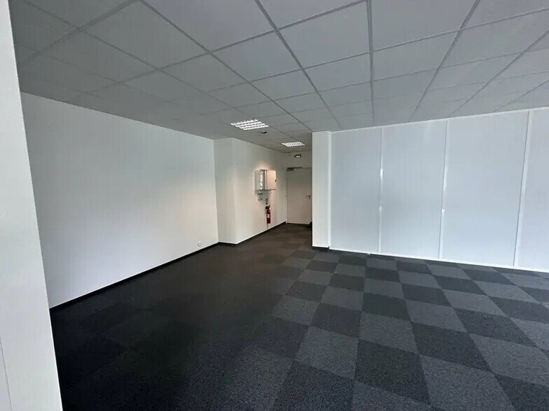 Office in Illkirch-Graffenstaden for lease - Interior Photo - Image 3 of 4