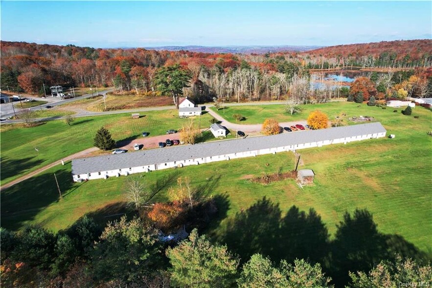 22 Arrowhead Apartments, Narrowsburg, NY for sale - Primary Photo - Image 3 of 33