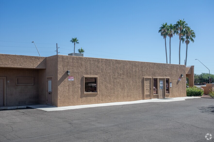 899 N Wilmot Rd, Tucson, AZ à louer - Photo du bâtiment - Image 3 de 10