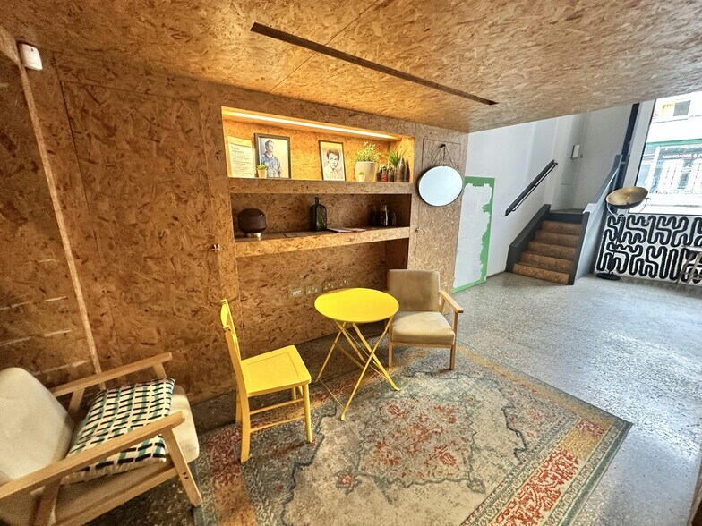 79 Askew Rd, Londres à louer - Photo du bâtiment - Image 2 de 8