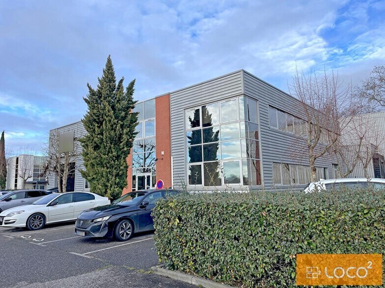 12 Rue Michel Labrousse, Toulouse à louer - Photo du bâtiment - Image 2 de 5