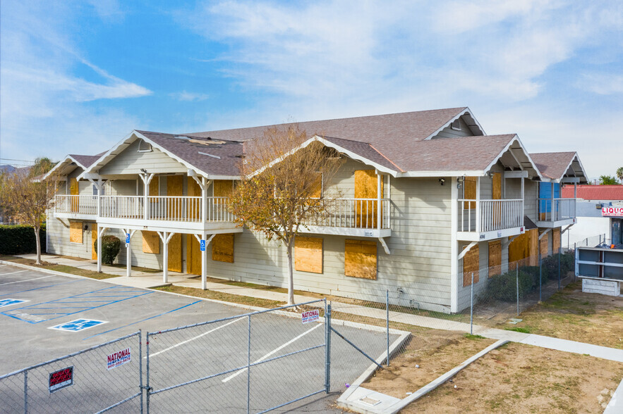 4046 Tyler St, Riverside, CA à vendre - Photo du bâtiment - Image 1 de 1