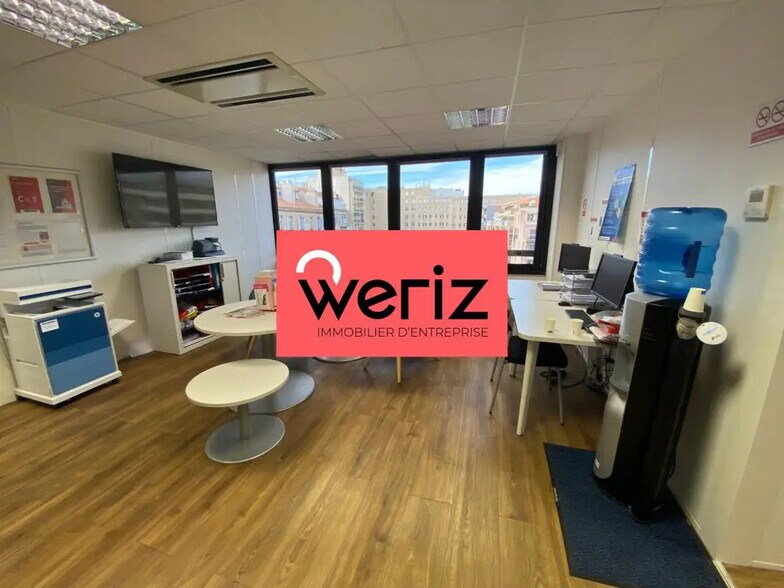 Office in Marseille for lease - Interior Photo - Image 2 of 13
