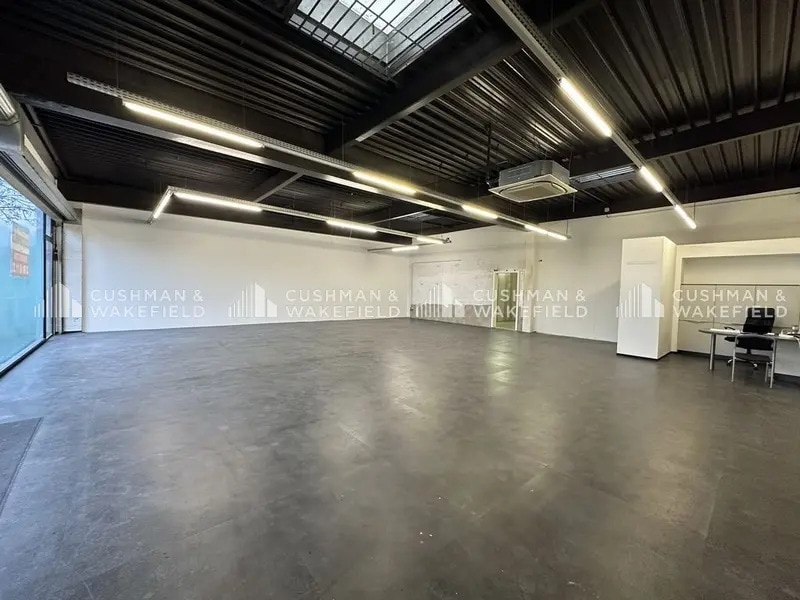 Rue Ettore Bugatti, Eckbolsheim for lease Interior Photo- Image 1 of 4