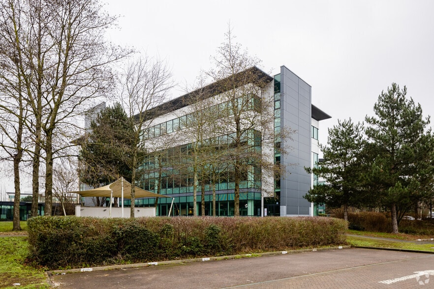 Mosquito Way, Hatfield for lease - Building Photo - Image 2 of 2