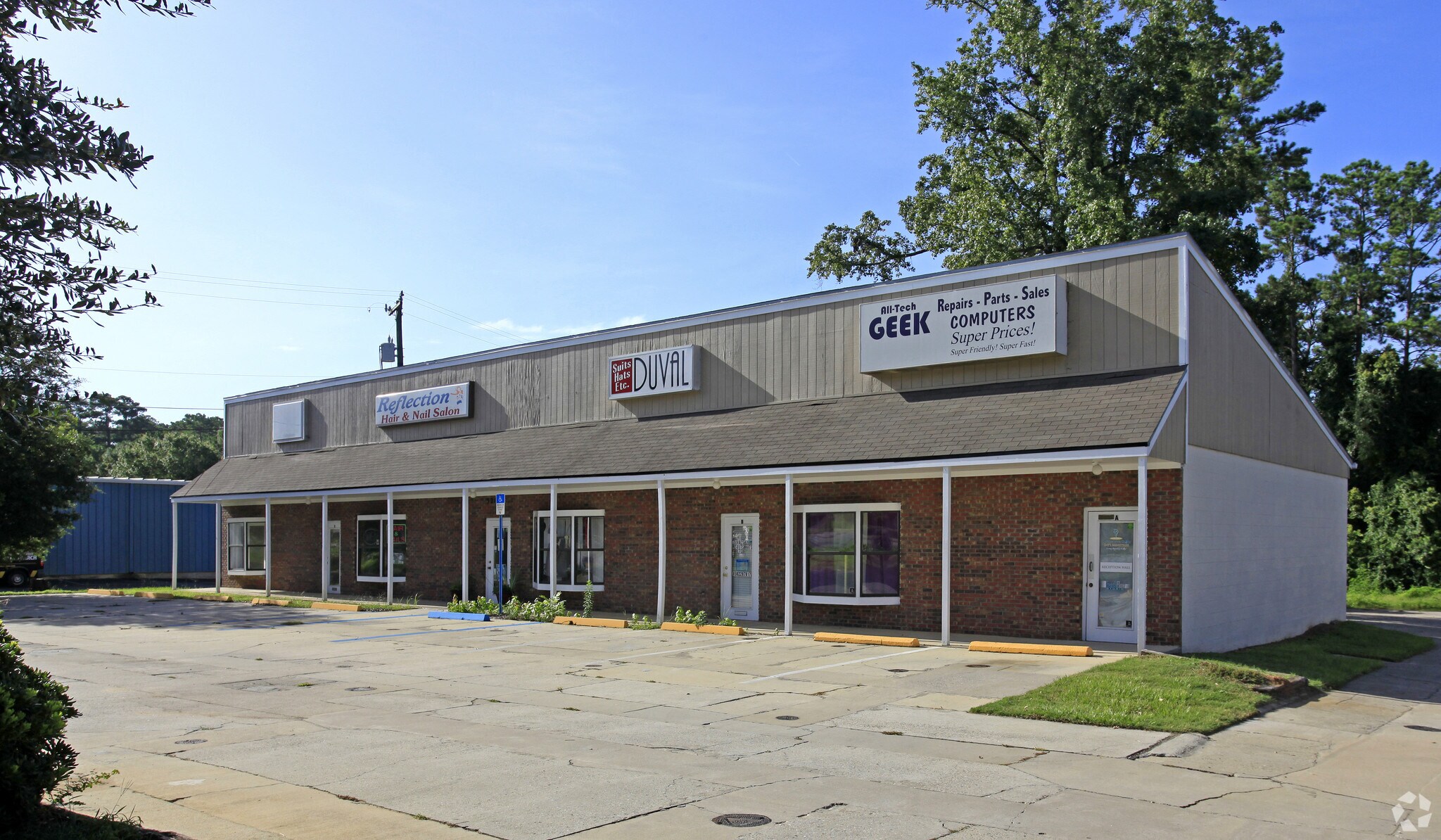 3203 Apalachee Pky, Tallahassee, FL à louer Photo du bâtiment- Image 1 de 7
