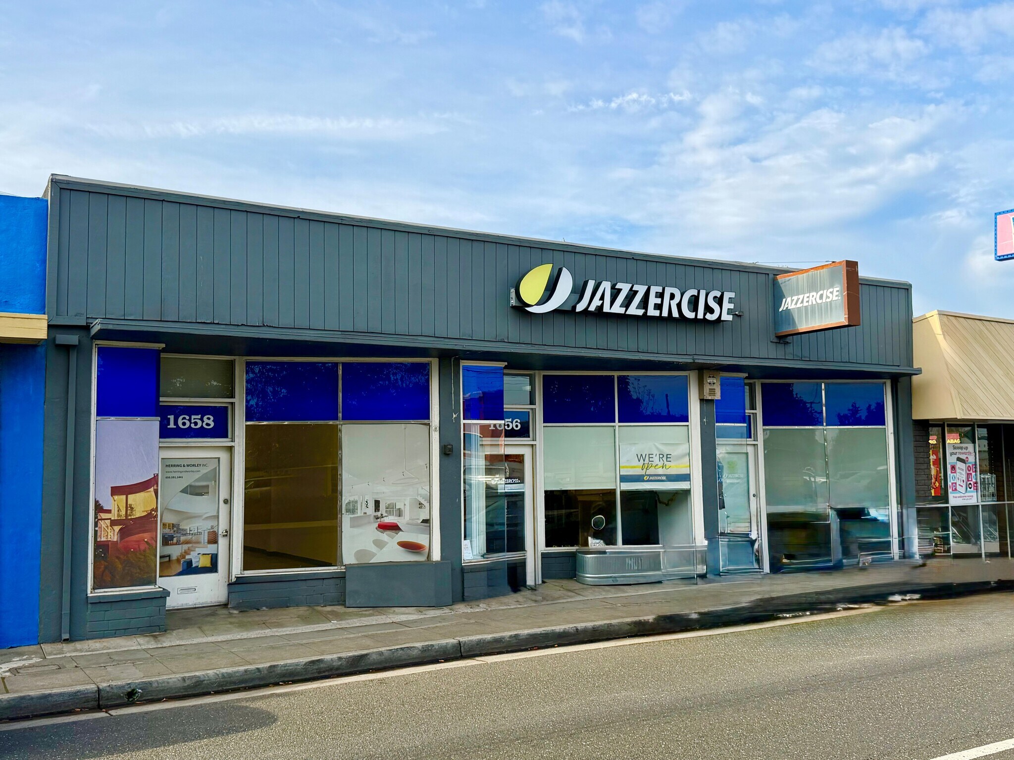 1658 El Camino Real, San Carlos, CA à vendre Photo principale- Image 1 de 11