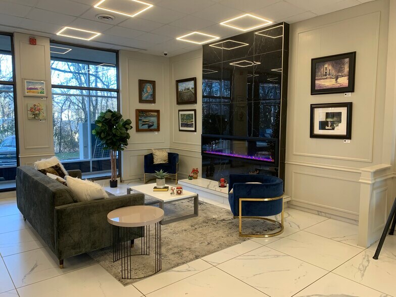 101 Three Rivers N, Fort Wayne, IN à louer - Photo intérieure - Image 2 de 40