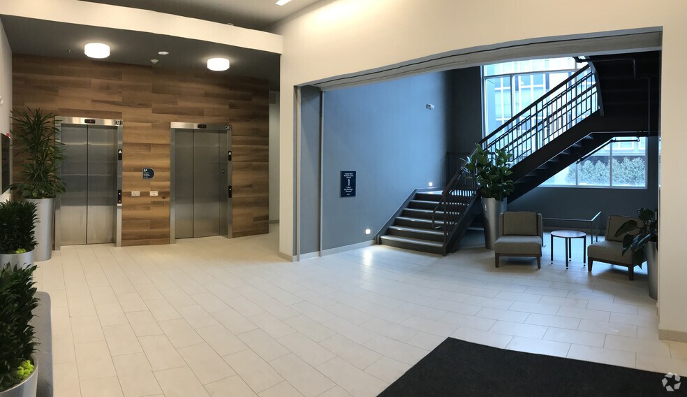 8922 -5958 Lyra Dr, Columbus, OH for lease - Lobby - Image 3 of 4