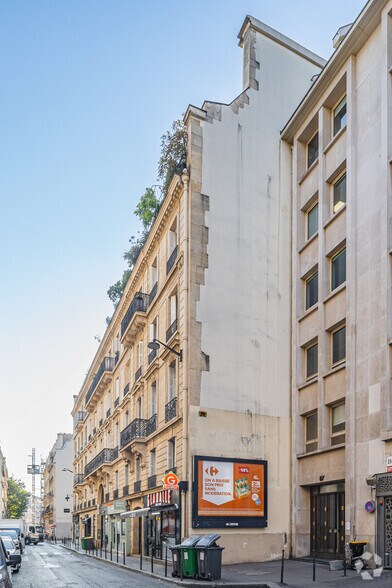 81-85 Rue La Boétie, Paris à louer - Photo du bâtiment - Image 2 de 9