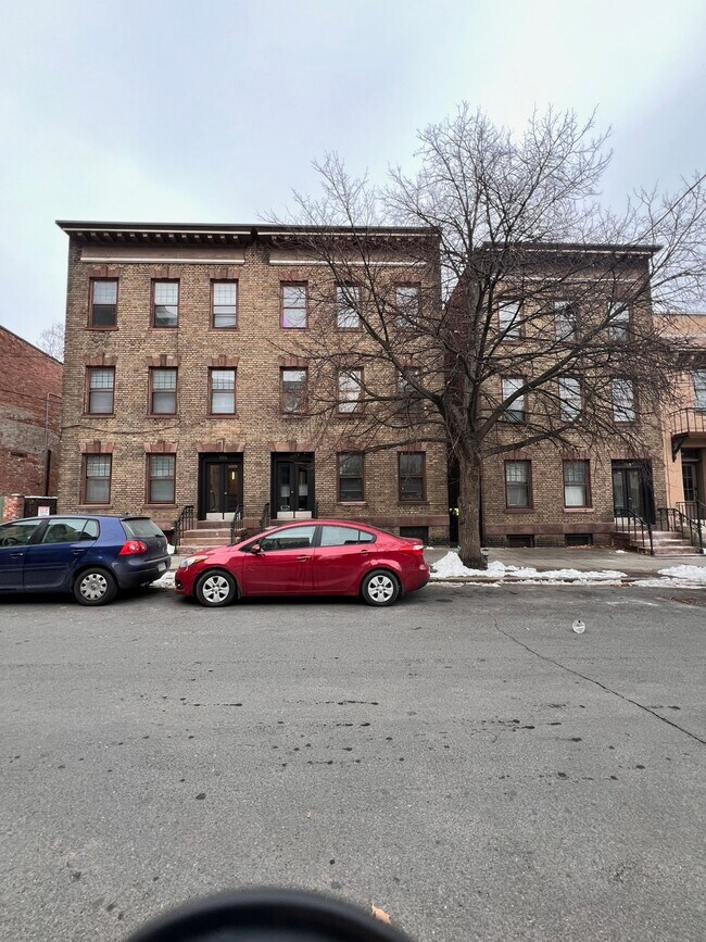 More details for 369 Hudson Ave, Albany, NY - Multifamily for Sale