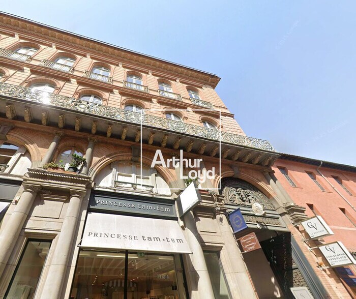 9 Rue Saint Antoine Du T, Toulouse à louer - Photo du bâtiment - Image 3 de 3