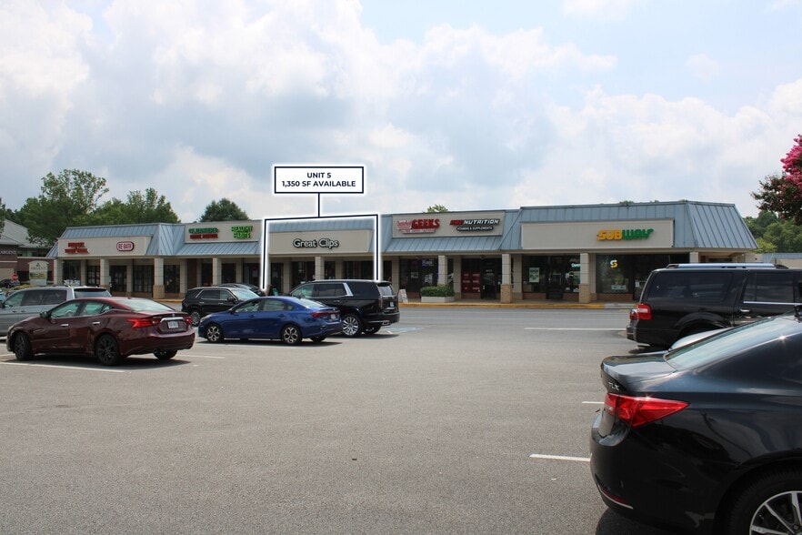 9901-10011 W Hull Street Rd, Richmond, VA à louer - Photo du bâtiment - Image 3 de 18