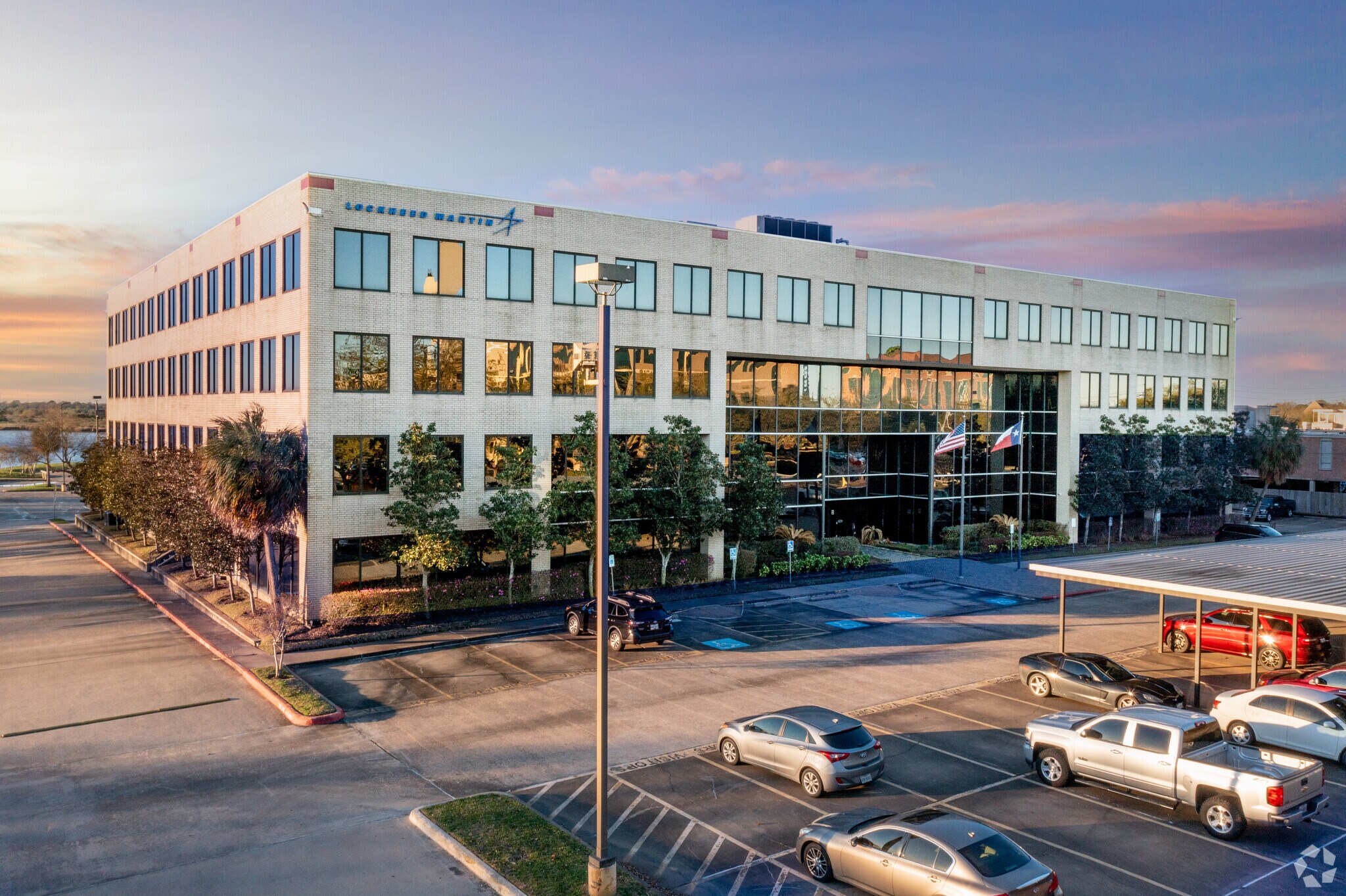 2200 Space Park Dr, Houston, TX à louer Photo du bâtiment- Image 1 de 8