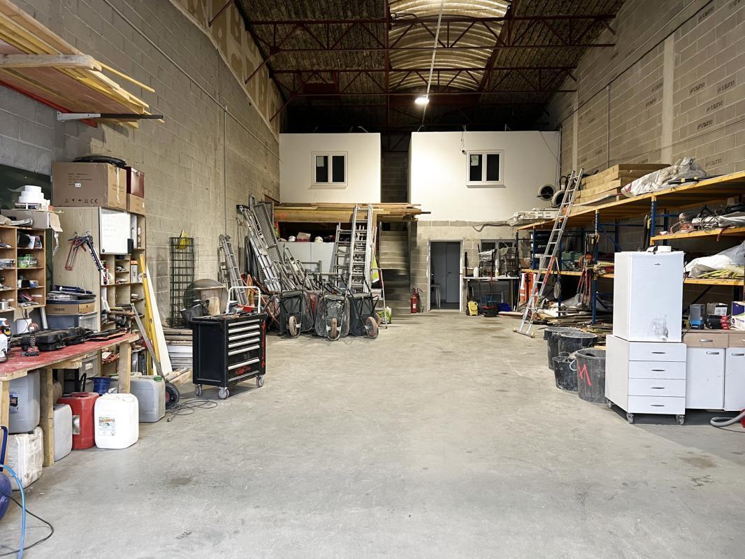 Industrial in Reims for lease Building Photo- Image 1 of 5