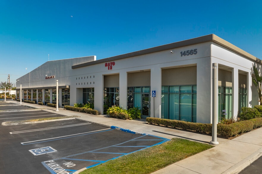 14525 Valley View Ave, Santa Fe Springs, CA for lease - Building Photo - Image 2 of 13